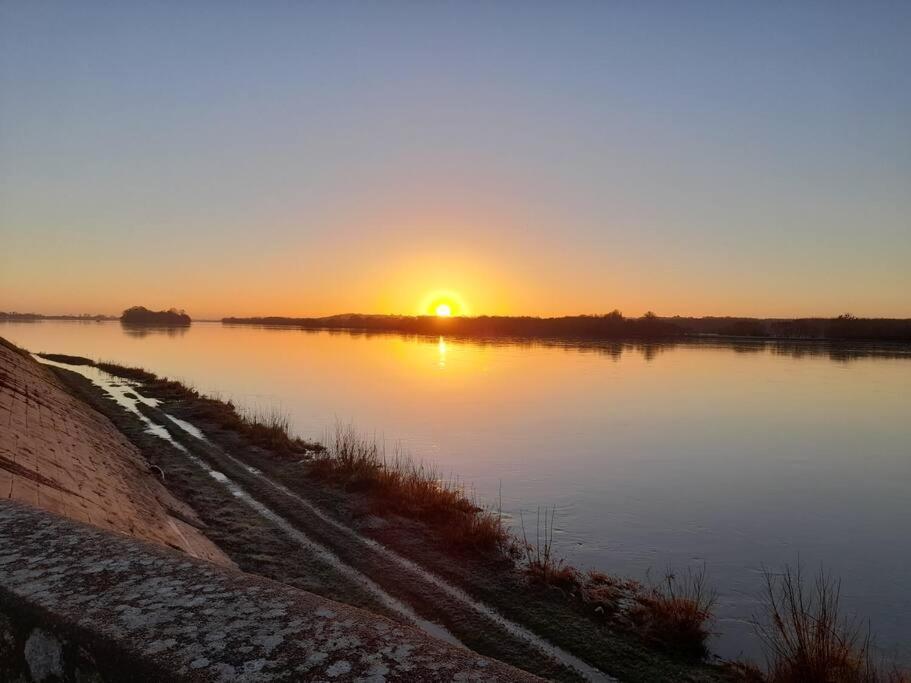 Gite En Bord De Loire Blaison-Saint-Sulpice Экстерьер фото