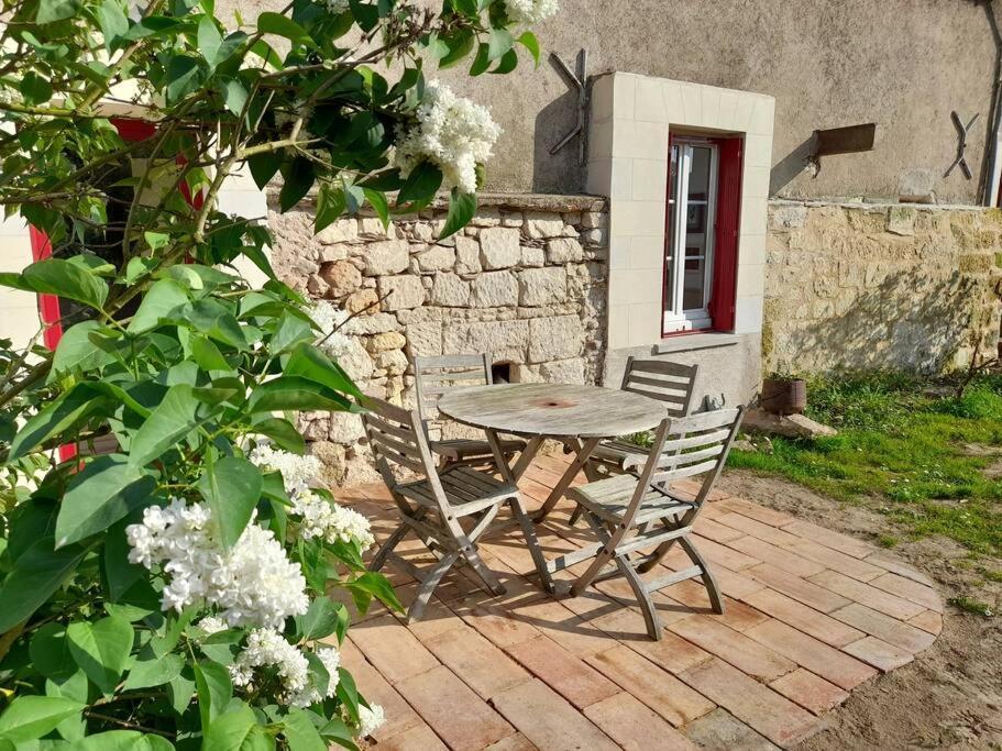 Gite En Bord De Loire Blaison-Saint-Sulpice Экстерьер фото